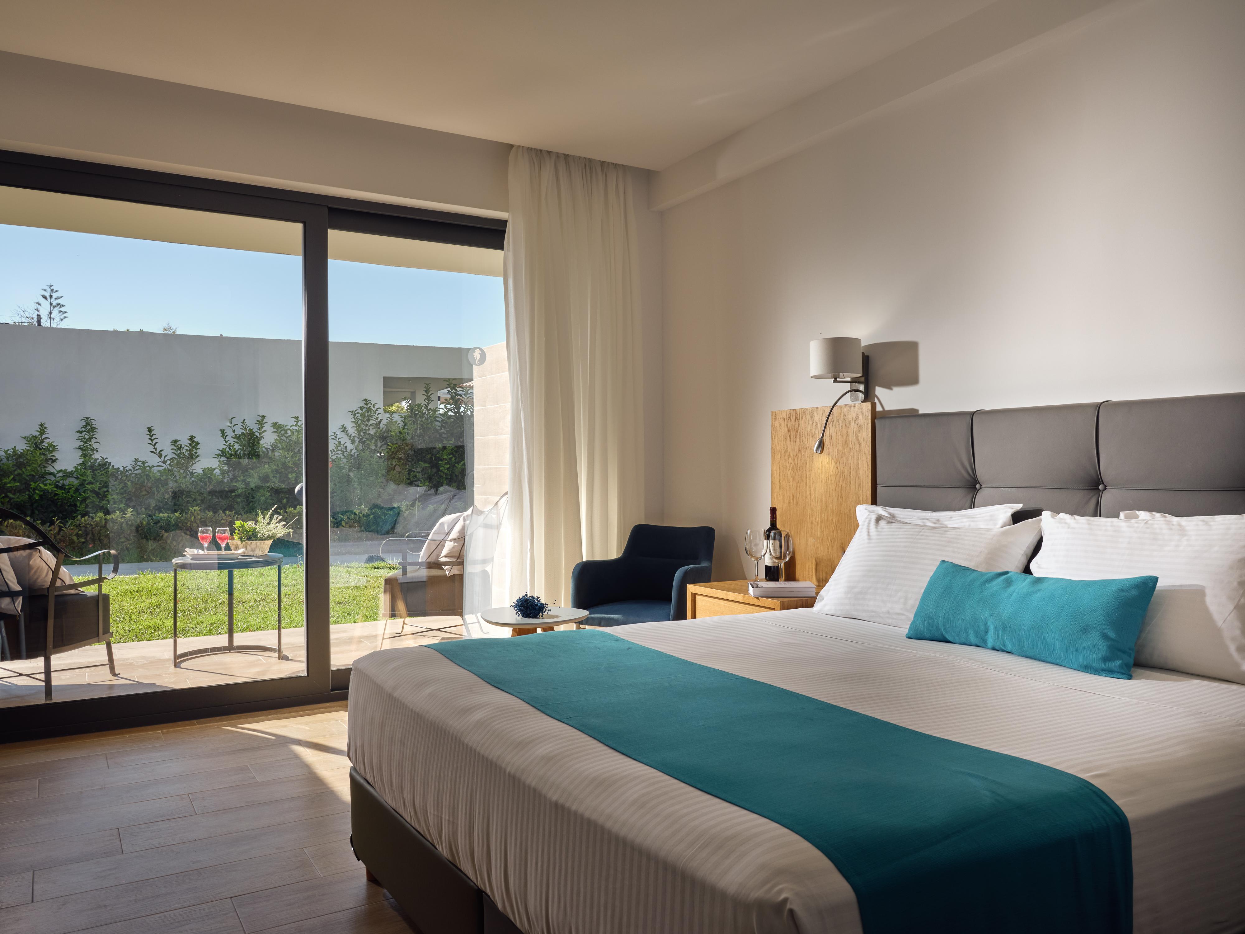 Cavo Orient Beach Hotel & Suites Drosia  Exterior photo